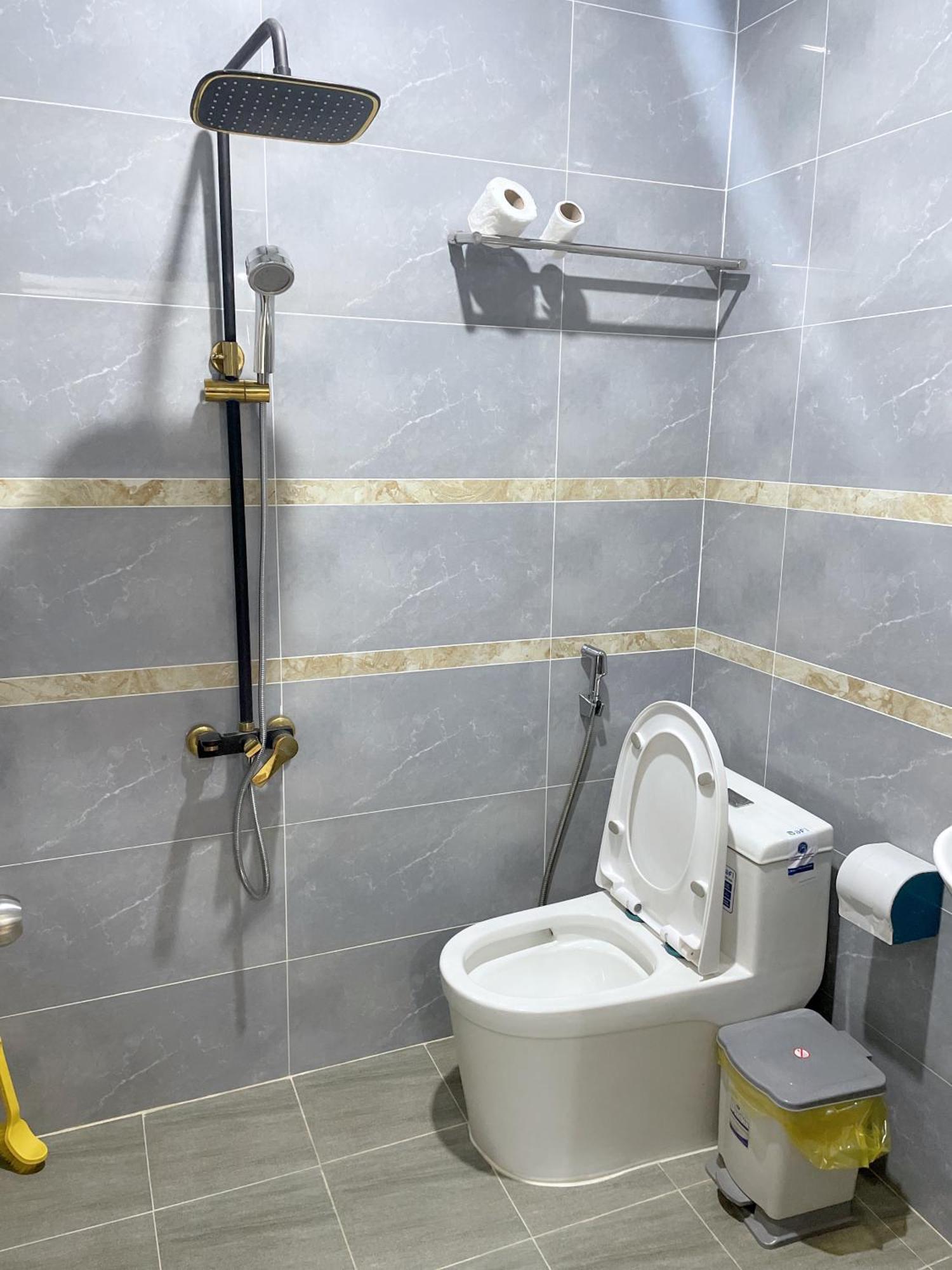 Hotel Hoang Phuc فونج تاو المظهر الخارجي الصورة