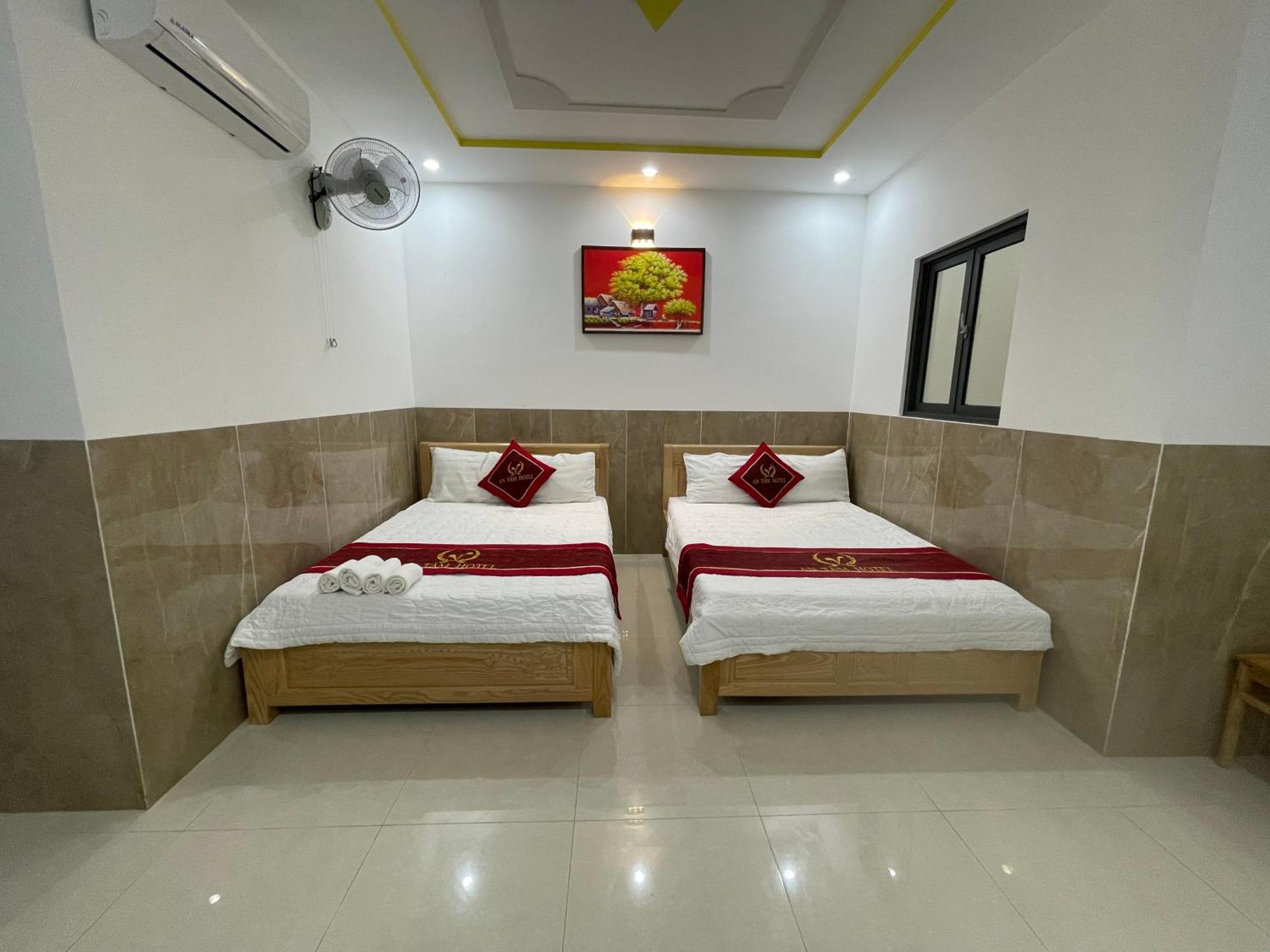Hotel Hoang Phuc فونج تاو المظهر الخارجي الصورة
