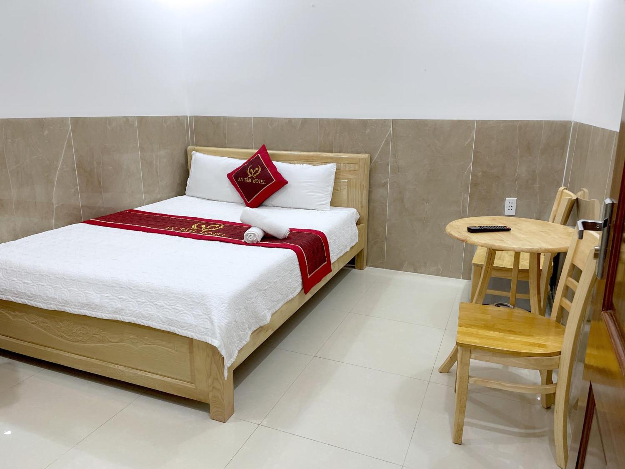 Hotel Hoang Phuc فونج تاو المظهر الخارجي الصورة