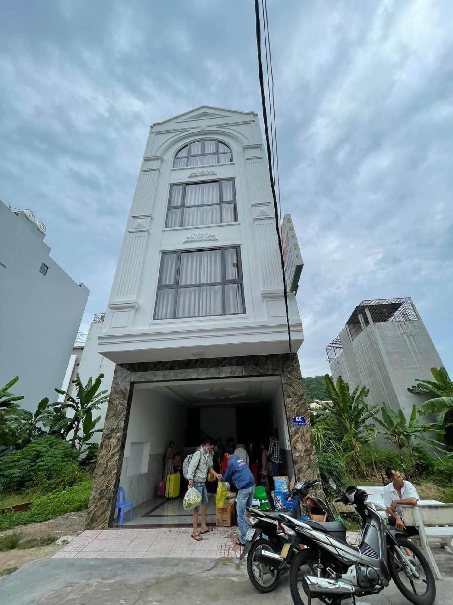 Hotel Hoang Phuc فونج تاو المظهر الخارجي الصورة